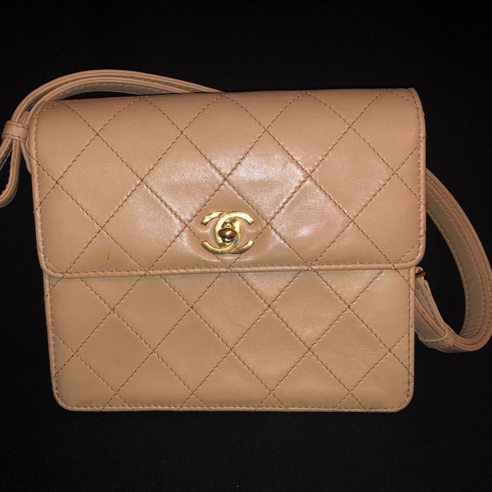 Chanel Calfskin Quilted Leather Shoulder Bag